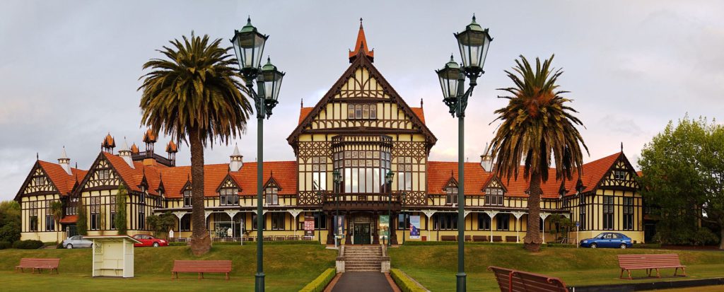 Image via http://en.wikipedia.org/wiki/Government_Gardens#/media/File:Rotorua_museum.jpg